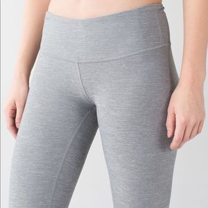 Lululemon Heather Grey Align Crop size 6